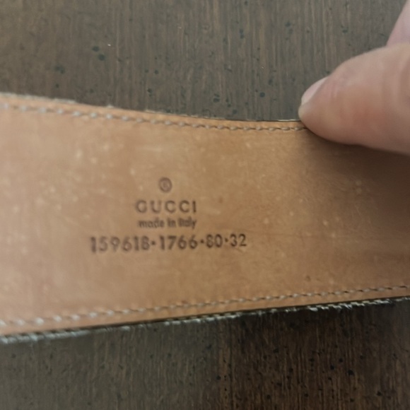 Gucci GG Canvas and Leather Belt with Gold Buckle - Size 80/32 - Picture 7 of 7